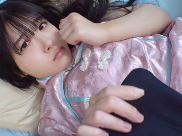 モデル志望の美乳娘に卑猥コスプレ面接